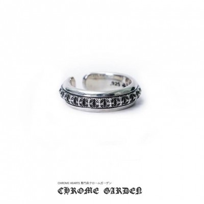 CHROME HEARTS CH PLUS PYRAMID OPEN BAND RING